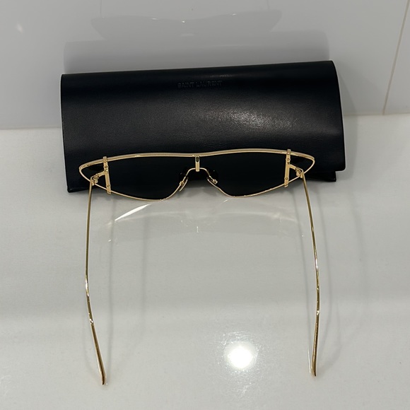SAINT LAURENT SL 536 Cat-Eye Sunglasses - Picture 11 of 12